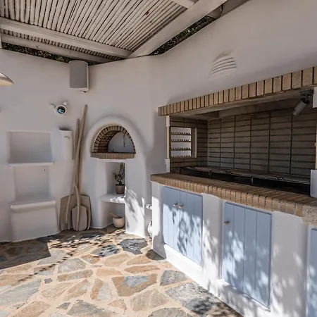 Maira With Seaview And Private Swimming Pool Villa *