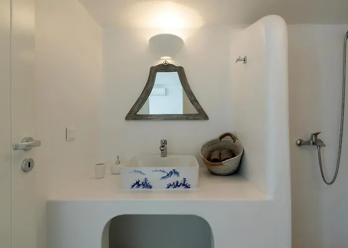 Villa Maira With Seaview And Private Swimming Pool